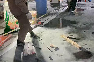 鄂州地下车库堵漏施工视频